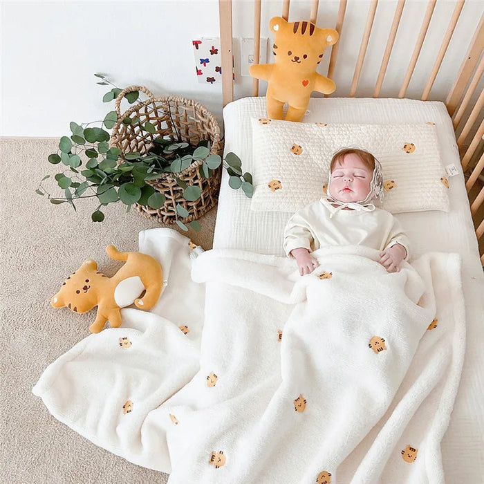 Baby Blanket Soft Fleece Cartoon Bear Embroidery Infant Quilt Blanket Newborn Baby Swaddle Sleeping Blanket Stroller Blanket
