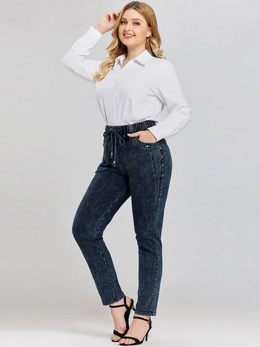 LIH HUA Women's Plus Size Jeans Autumn Chic Elegant Jeans For Chubby Women Cotton Knitted Jeans