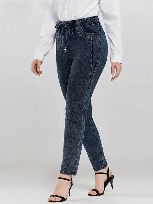 LIH HUA Women's Plus Size Jeans Autumn Chic Elegant Jeans For Chubby Women Cotton Knitted Jeans