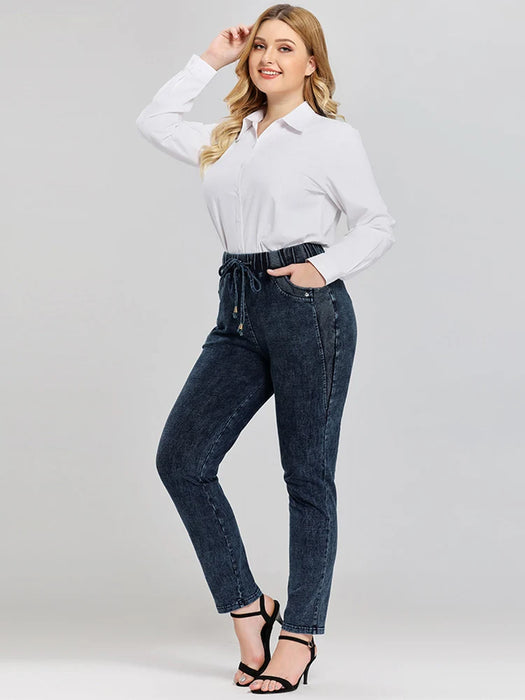 LIH HUA Women's Plus Size Jeans Autumn Chic Elegant Jeans For Chubby Women Cotton Knitted Jeans