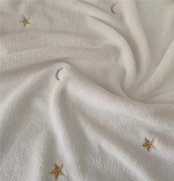Baby Blanket Soft Fleece Cartoon Bear Embroidery Infant Quilt Blanket Newborn Baby Swaddle Sleeping Blanket Stroller Blanket